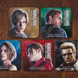 セットのコースター/画像提供:ユニバーサル・スタジオ・ジャパン