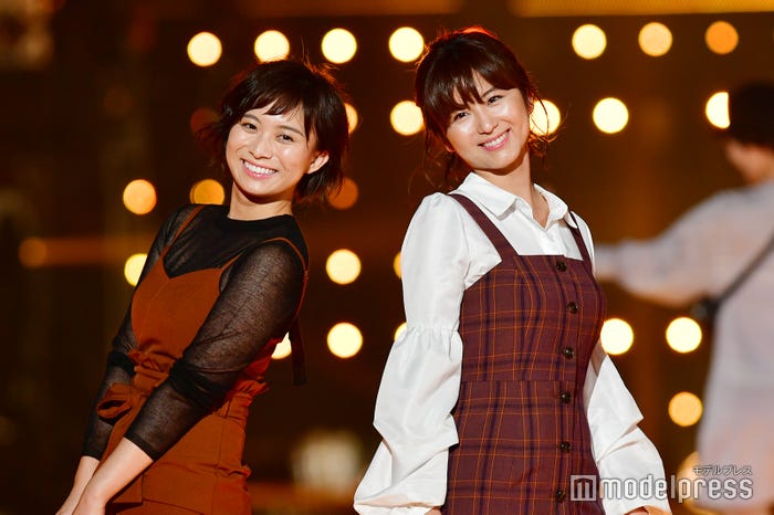 (左から)山本雪乃アナ、宇賀なつみアナ (C)モデルプレス