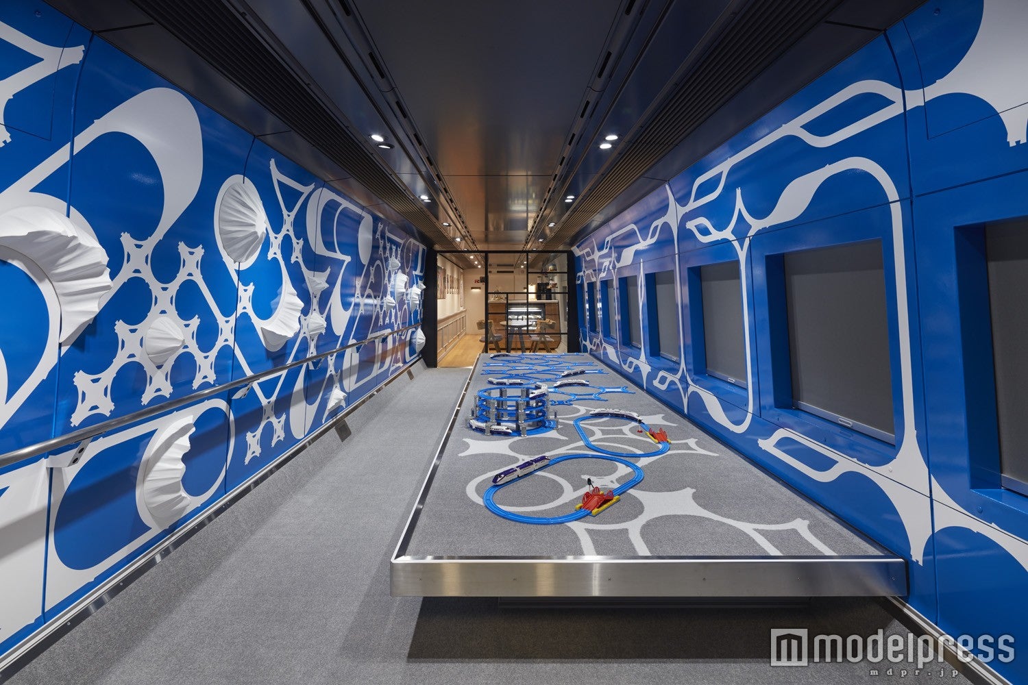 CAR No．13 Paramodel／画像提供：TRANSIT