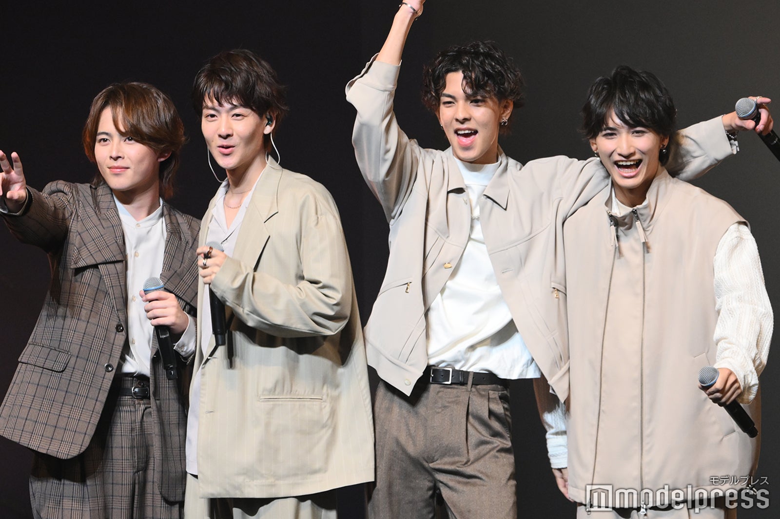 crhug（C）モデルプレス