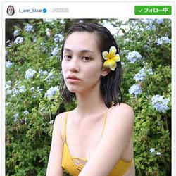 華やかなビキニ姿を披露した水原希子／Instagramより【モデルプレス】