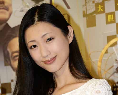 壇蜜、オダギリジョーを“お尻で隠す” 不思議シーンに照れ笑い