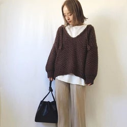 今シーズン大人気! 穿き心地バツグンのニットワイドパンツで寒い日を乗り切ろう