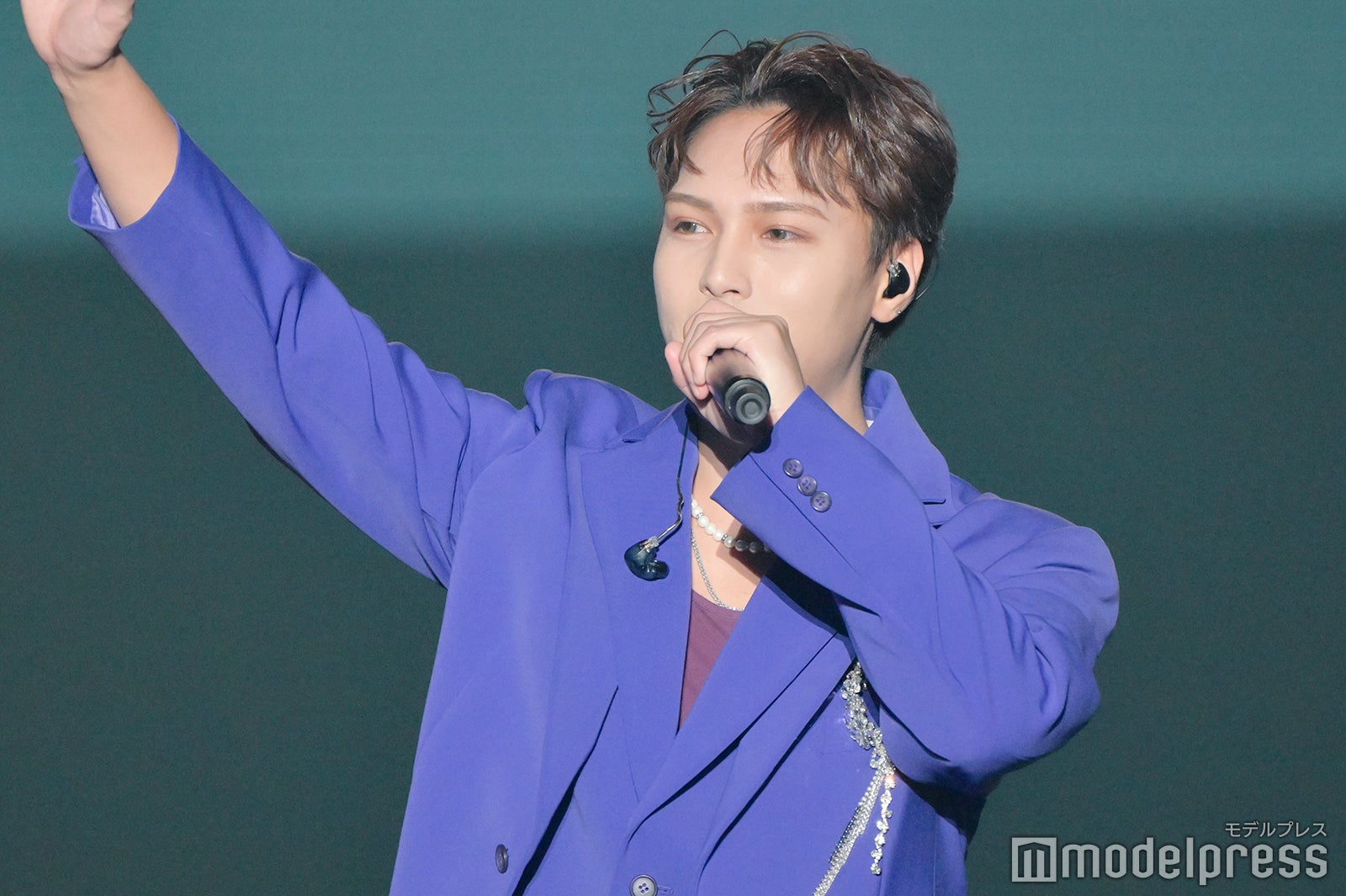 BUDDiiS（C）モデルプレス