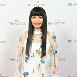 miwa、透け感たっぷりワンピがキュート<THE MUSIC DAY舞台裏取材>
