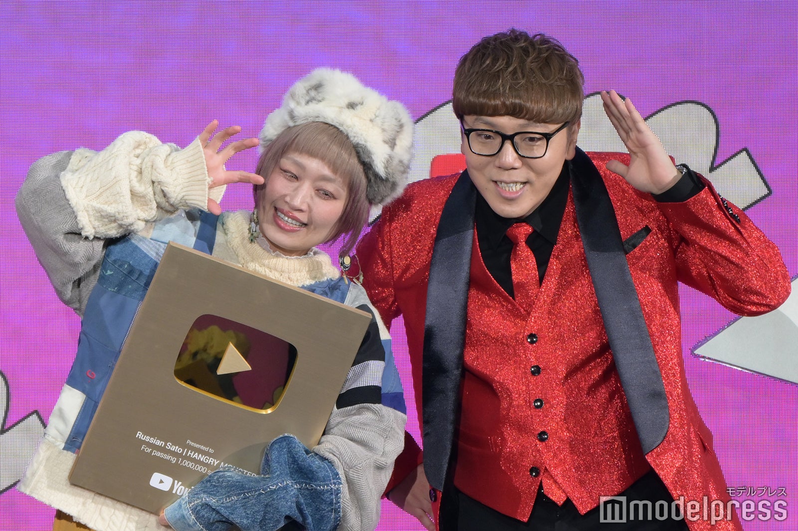 ロシアン佐藤、HIKAKIN（C）モデルプレス