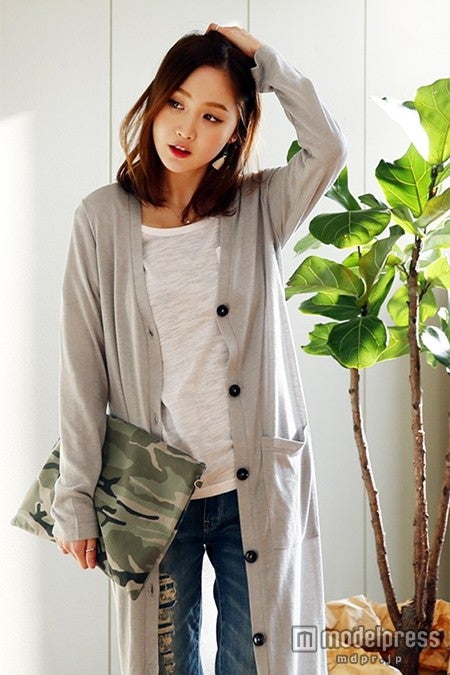 スーパーロング丈ニットカーディガン「and Me...」2,590円（税込）