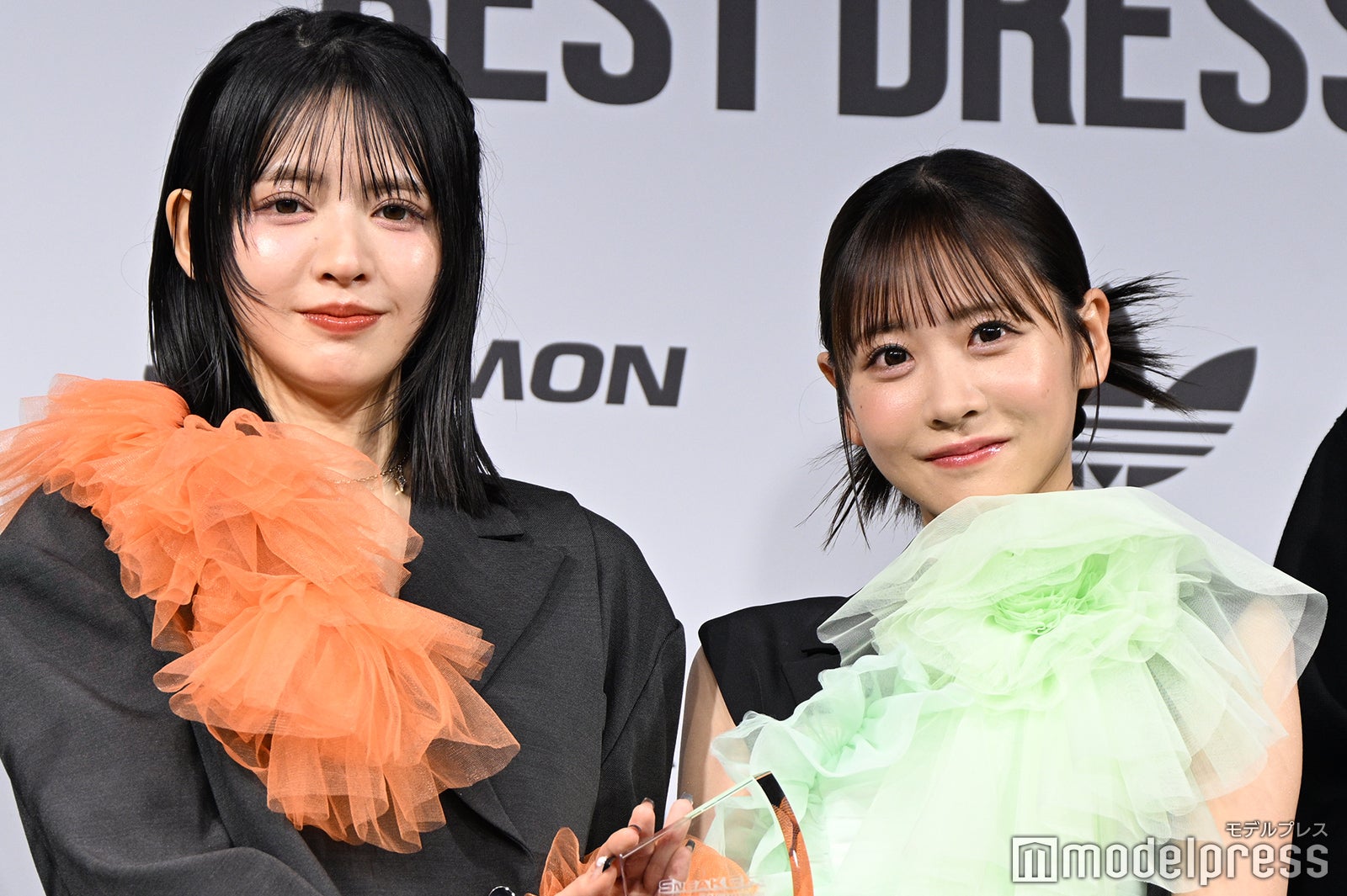 鎮西寿々歌　クッションカバー　B賞 FRUITS ZIPPER、初となるファッションの賞受賞に喜び 鎮西寿々歌