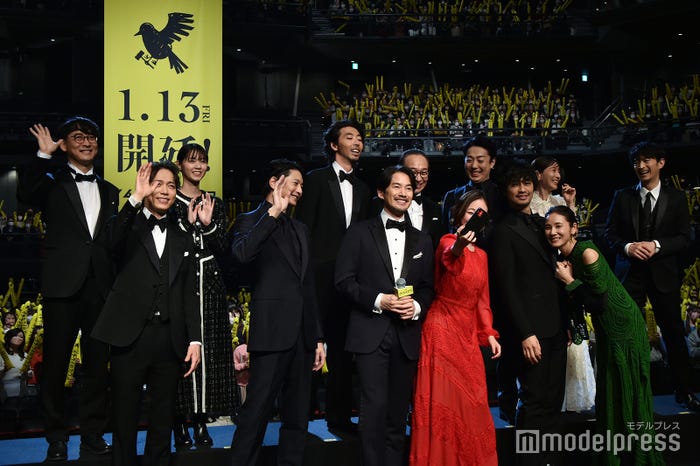 (上段左から)田中亮監督、西野七瀬、柄本時生、小日向文世、尾上菊之助、田中みな実、津田健次郎(下段左から)山崎育三郎、向井理、竹野内豊、黒木華、斎藤工、吉田羊 (C)モデルプレス