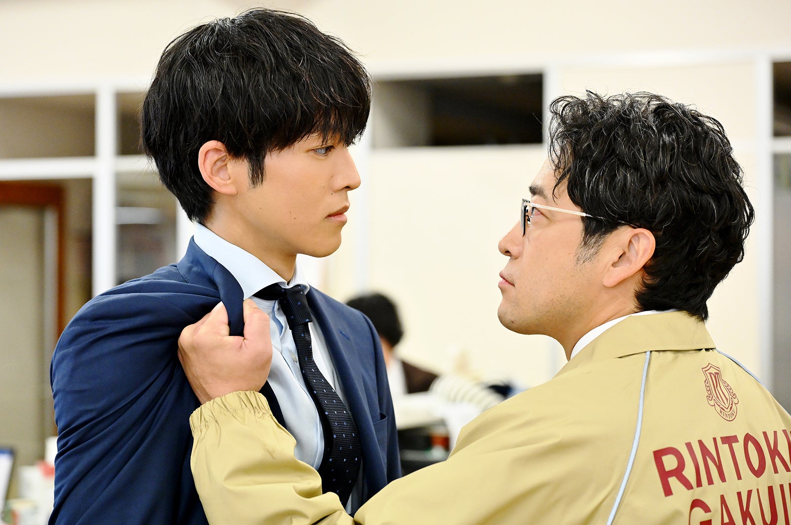 松坂桃李、迫田孝也「御上先生」第3話（C）TBS