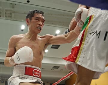 元世界王者・西田凌佑 強打のメルカドに7回負傷判定で完勝 井上尚弥との対戦にも意欲「やってもらえるのならお願いします」