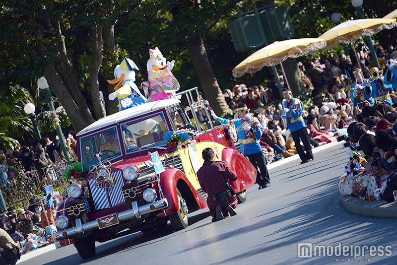 「ニューイヤーズ・グリーティング」チップ（C）モデルプレス