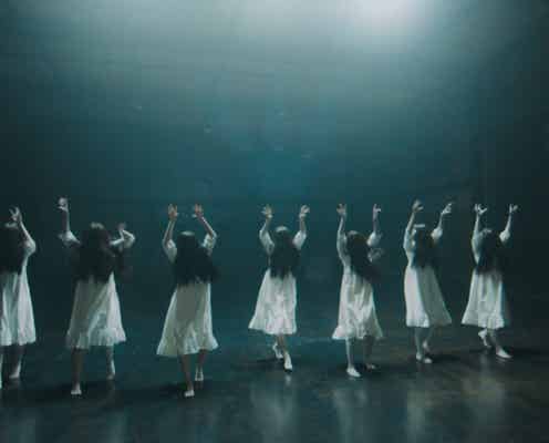 三代目JSB「REPLAY」MVに“7人の貞子” 小林直己振り付けのダンス披露
