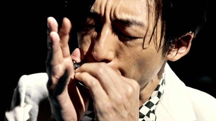 ブルースハープを披露したCMが話題に/高橋一生(提供画像)