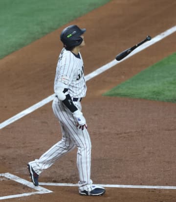 大谷翔平 第2打席は申告敬遠 1死二塁の好機でスタンドがざわつく→佐藤輝明の適時二塁打で同点！