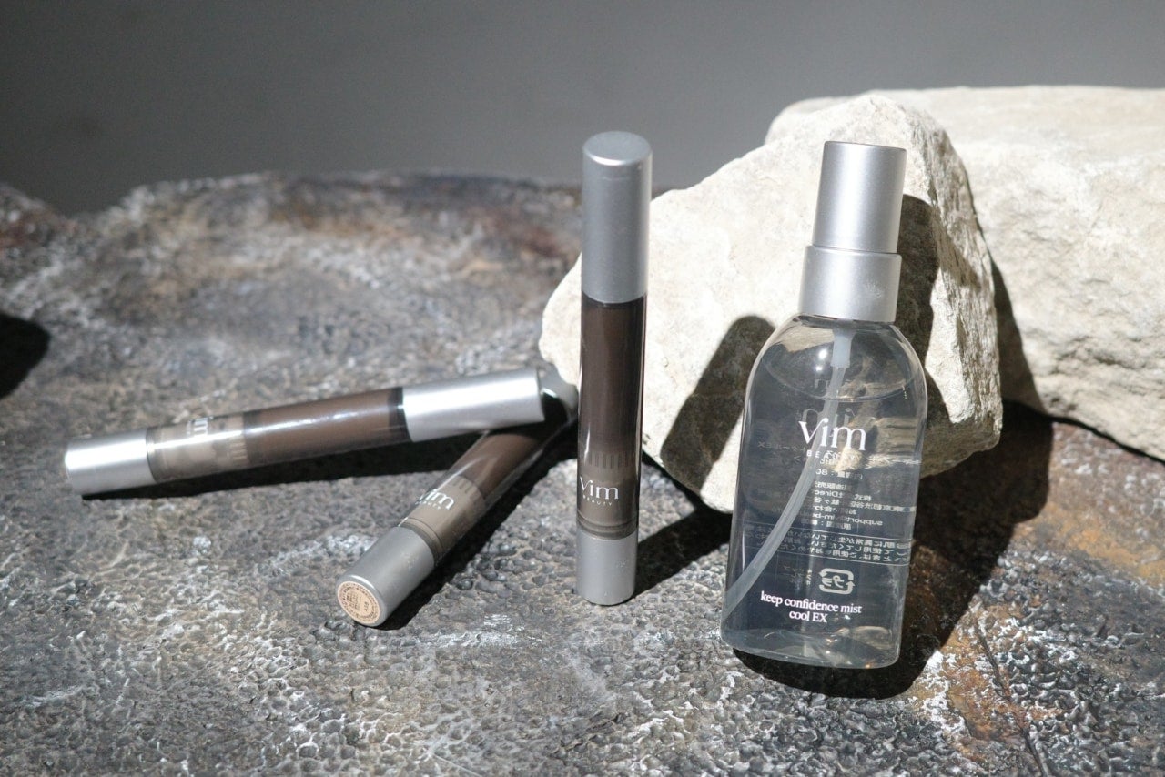 暑い日の救世主！ vim BEAUTYの夏限定ひんやりミスト＆1本4役ペンシルがあれば滝汗も怖くない