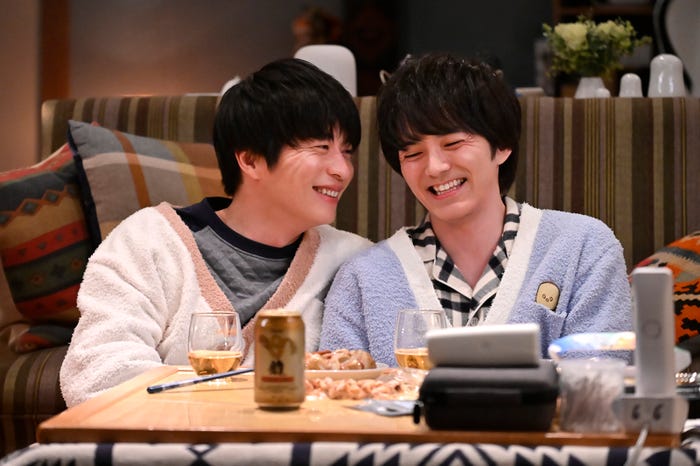 田中圭、林遣都「おっさんずラブ-リターンズ-」(C)テレビ朝日