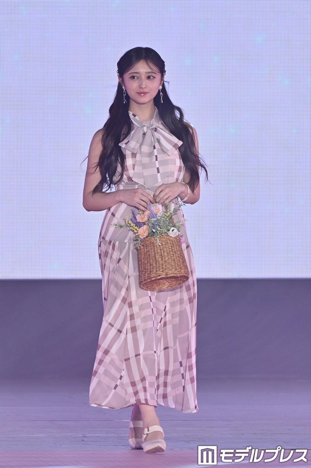 （C）モデルプレス