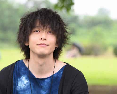 中村倫也、黒木華に覆いかぶさりキス…?急展開に視聴者興奮<凪のお暇>