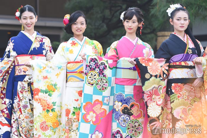 是永瞳、川瀬莉子、井本彩花、吉本実憂(C)モデルプレス