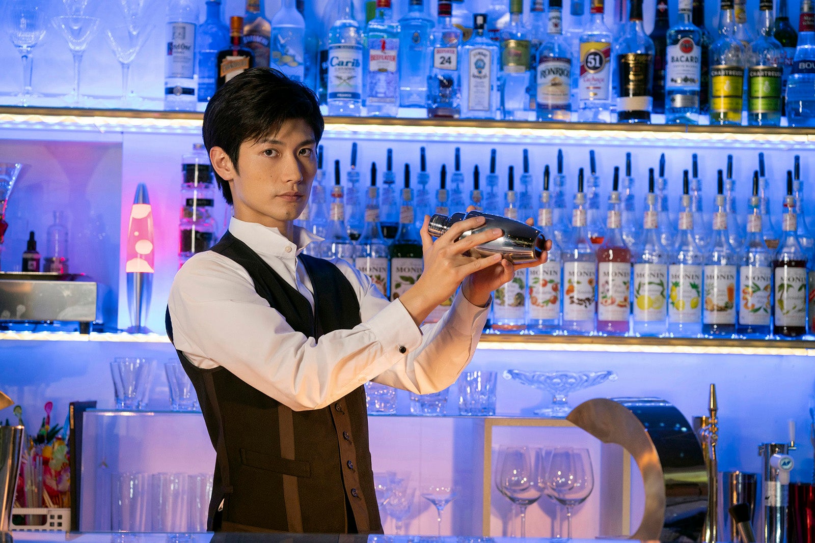 三浦春馬、バーテンダー役初挑戦　東野圭吾原作のハードサスペンスをドラマ化＜ダイイング・アイ＞