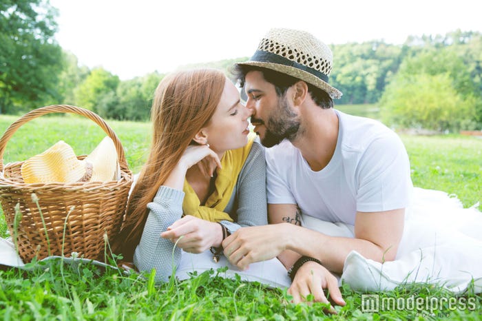 何度もキスしてくるのは大事にされている証拠かもしれません(photo by tunedin/Fotolia)