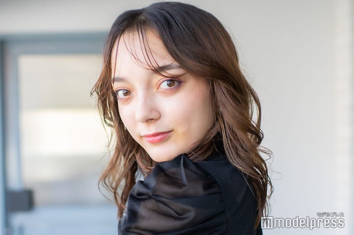 ストルトン絵美莉さん(C)モデルプレス