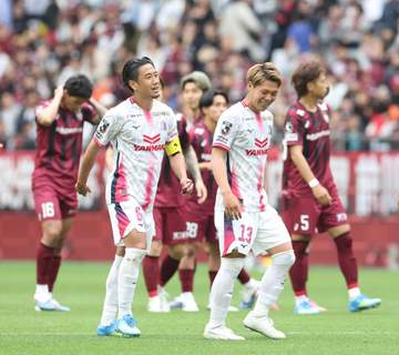 先発11人を入れ替えたC大阪が敵地のPK戦を制す、神戸はスタッフが応援旗を分散させる異例の対応も敗戦