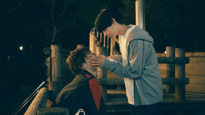 上村謙信、本島純政「未成年~未熟な俺たちは不器用に進行中~」(C)「未成年」製作委員会