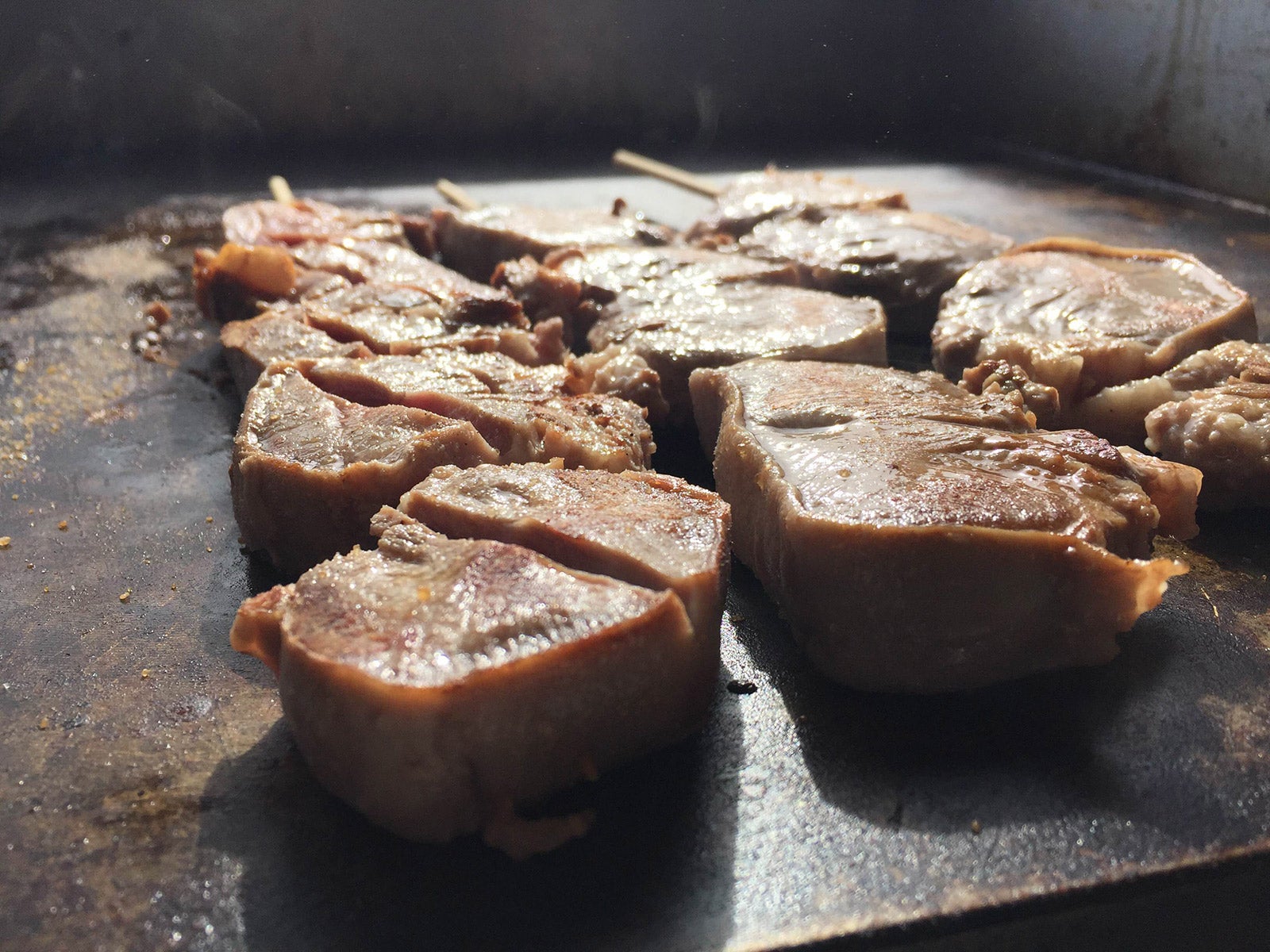 厚切りタン塩串／画像提供：全国ふるさとフェア実行委員会