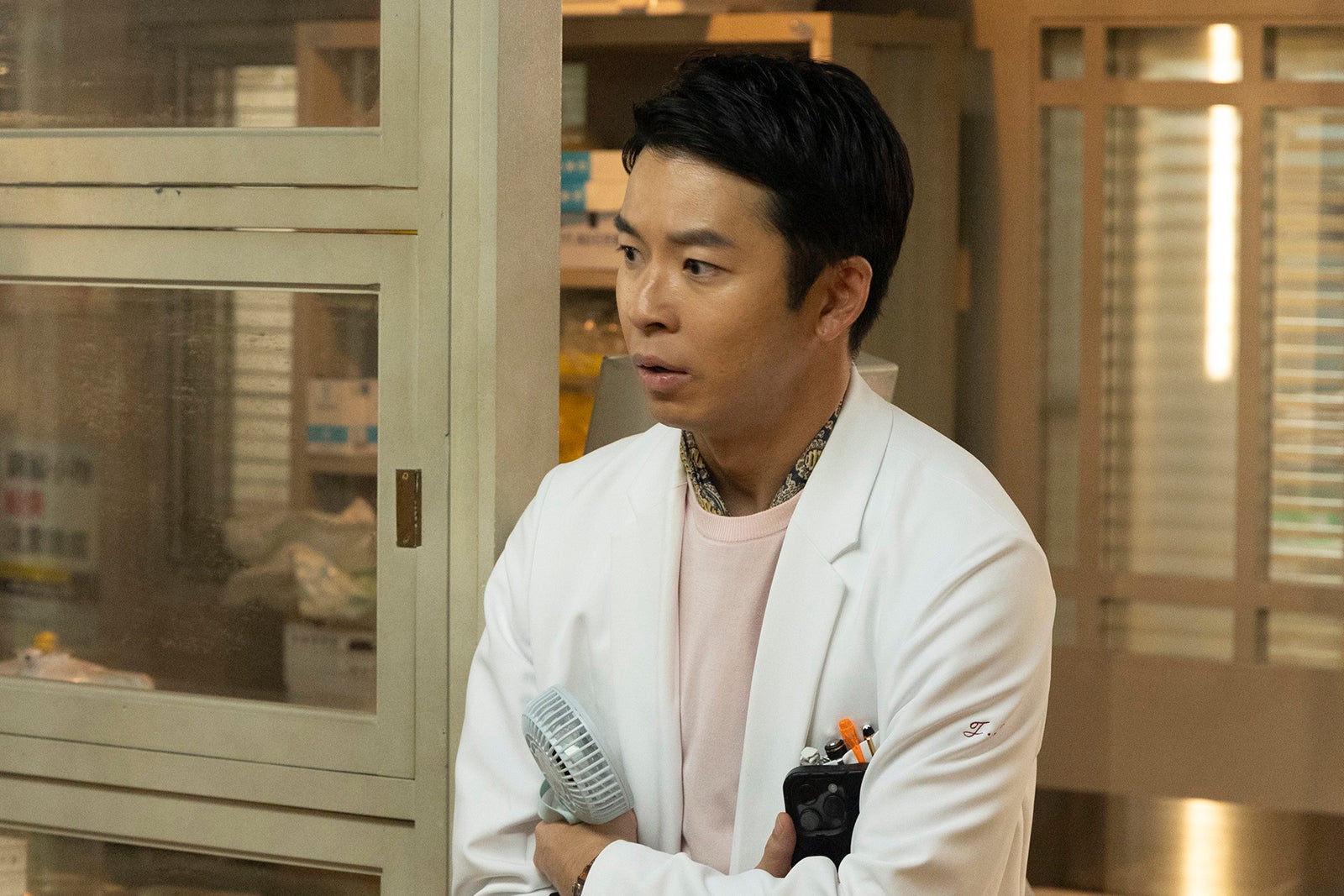 仲野太賀「新宿野戦病院」第5話より（C）フジテレビ