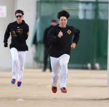 阪神・石黒 開幕1軍諦めん 木下＆工藤ら右の中継ぎ陣を意識「比べられているのは感じる」