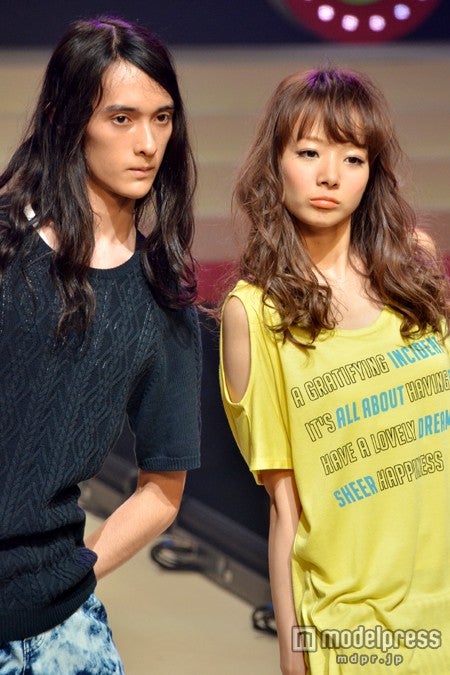 （左から）栗原類、岡田紗佳