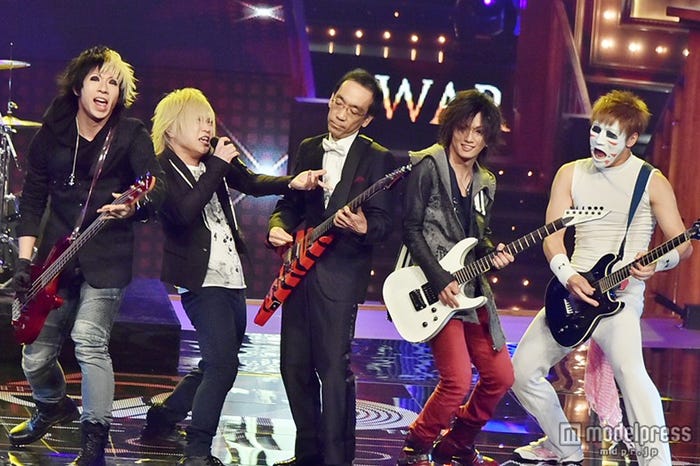 ゴールデンボンバー