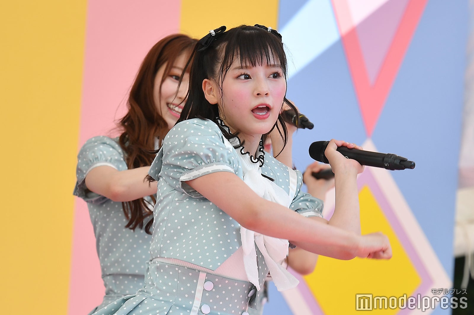 ＝LOVE（C）モデルプレス