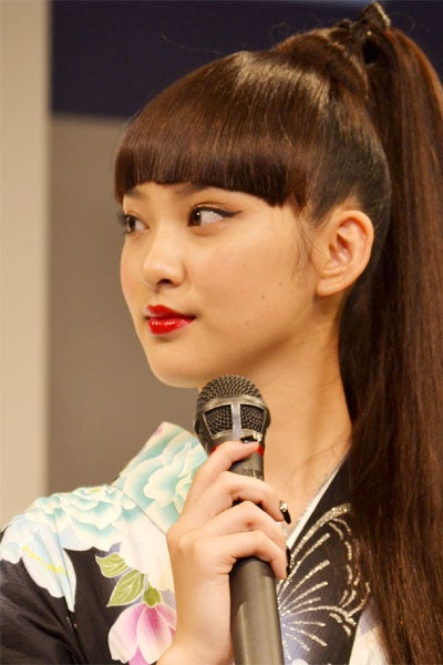武井咲 新作ゆかた 水着発表会に登場 今年はバストメイクを強化 モデルプレス 武井咲 新作ゆかた 水着発表会に登場 今年はバストメイクを強化 モデルプレス