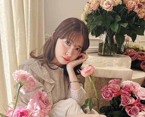 小嶋陽菜、CCO就任祝いに“222本のバラ”贈られる 祝福の声続々