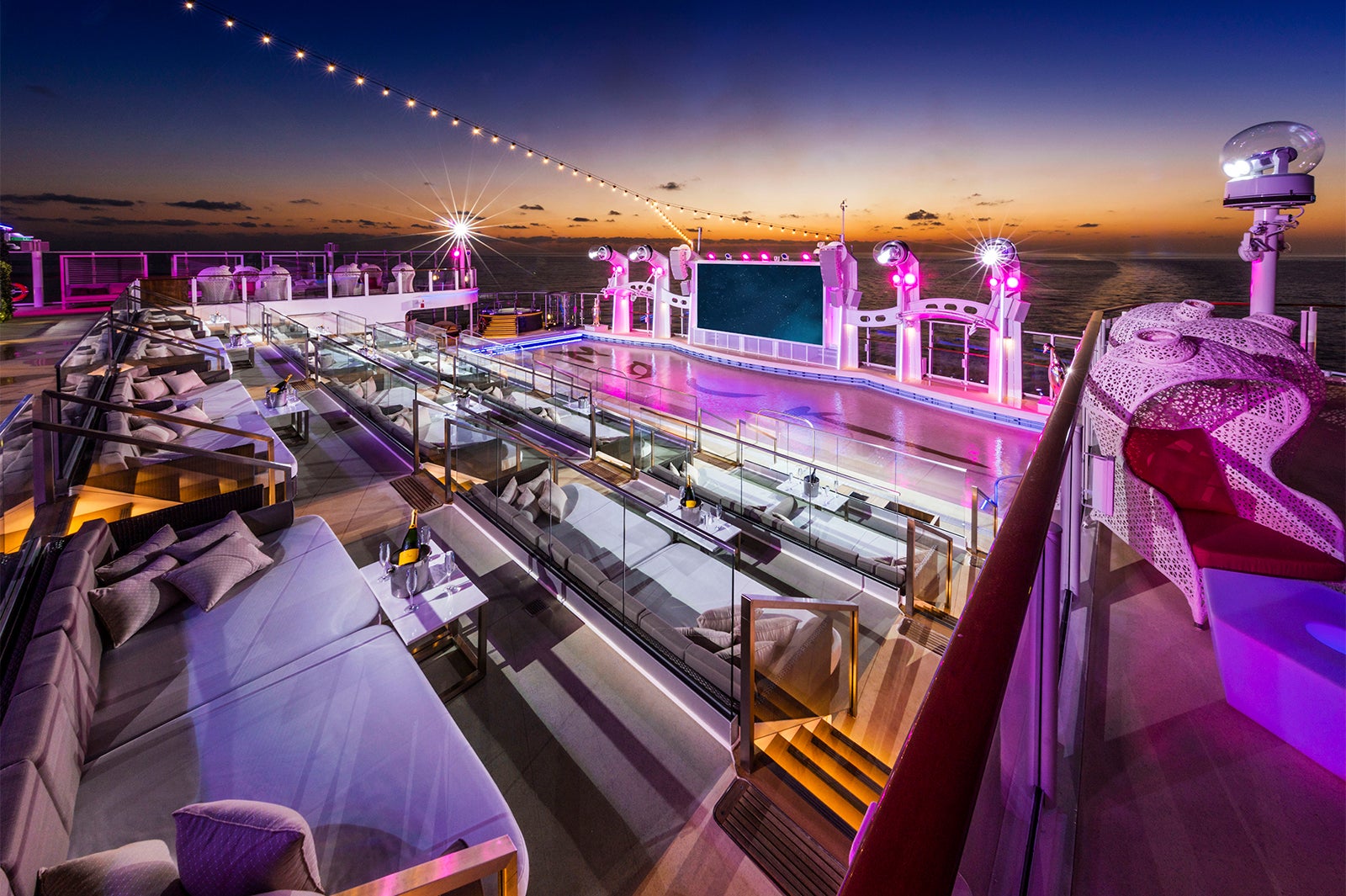 老舗クラブ「ズーク」（C）ドリームクルーズ