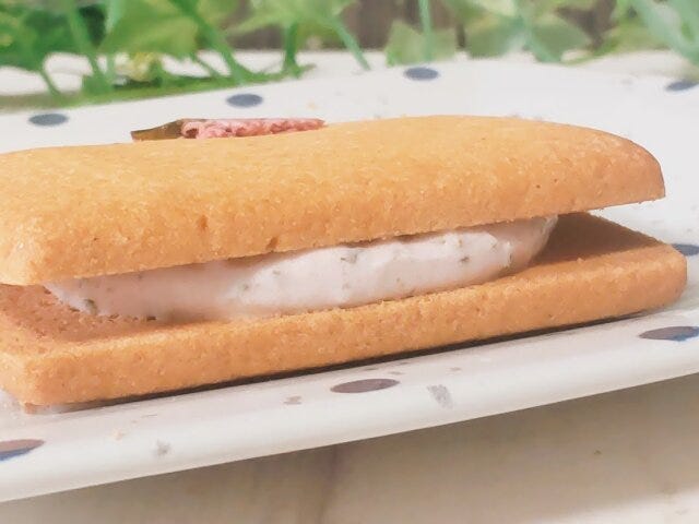 無印良品　桜　お菓子