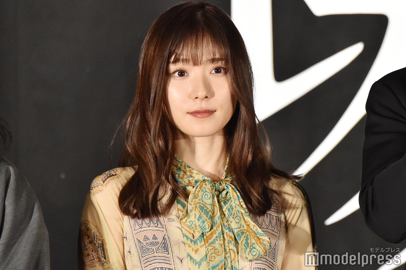 松岡茉優 鞘師里保 ポスター - 印刷物