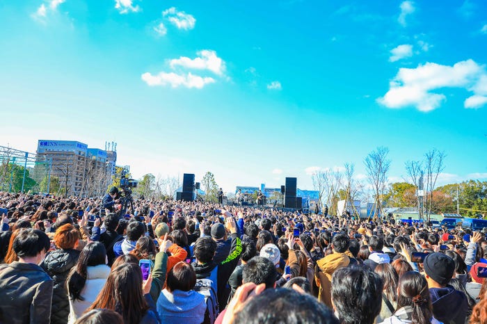 flumpoolゲリラライブの模様/撮影:渡邉 一生(提供画像)