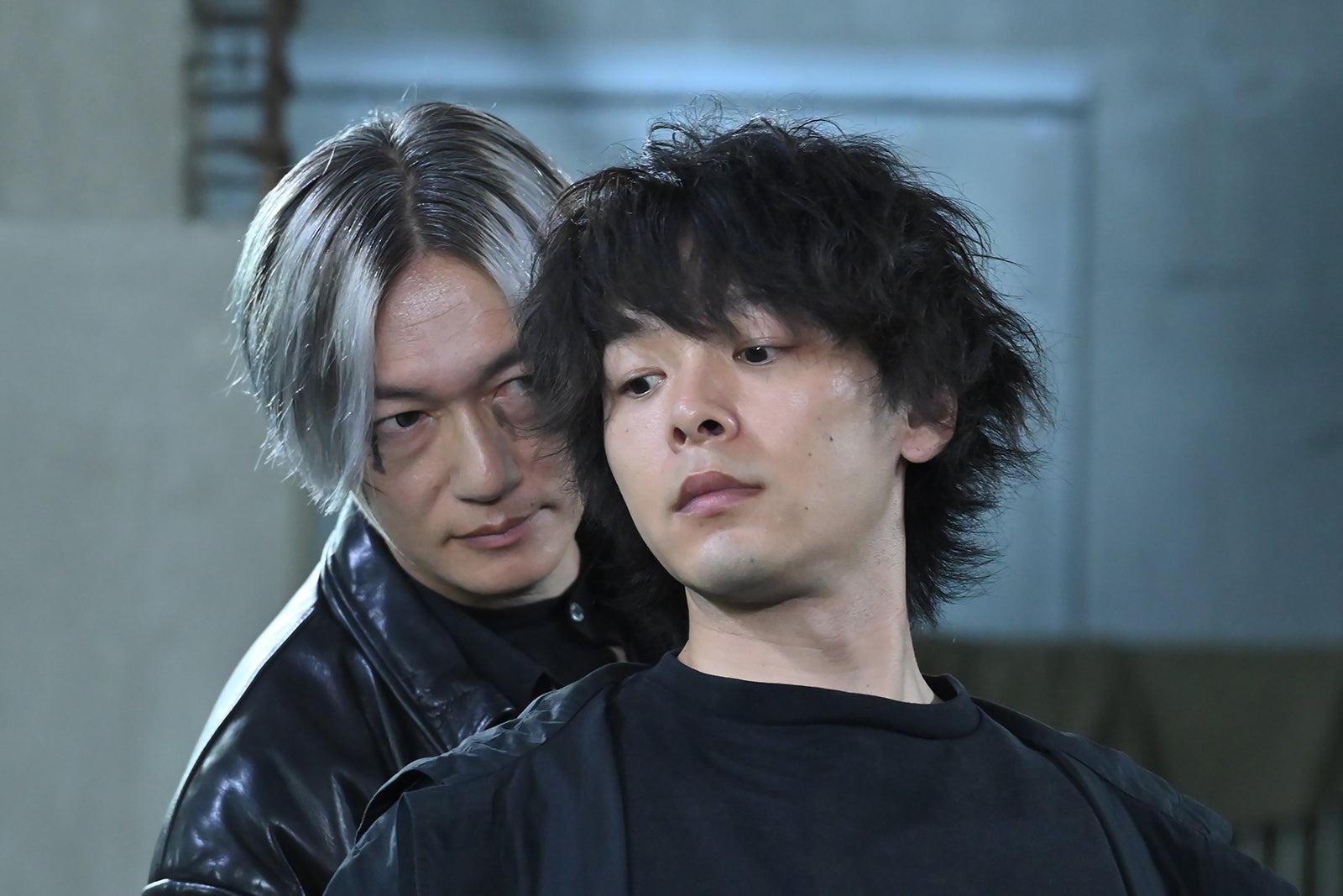 井浦新、中村倫也「DOPE 麻薬取締部特捜課」最終話（C）TBS