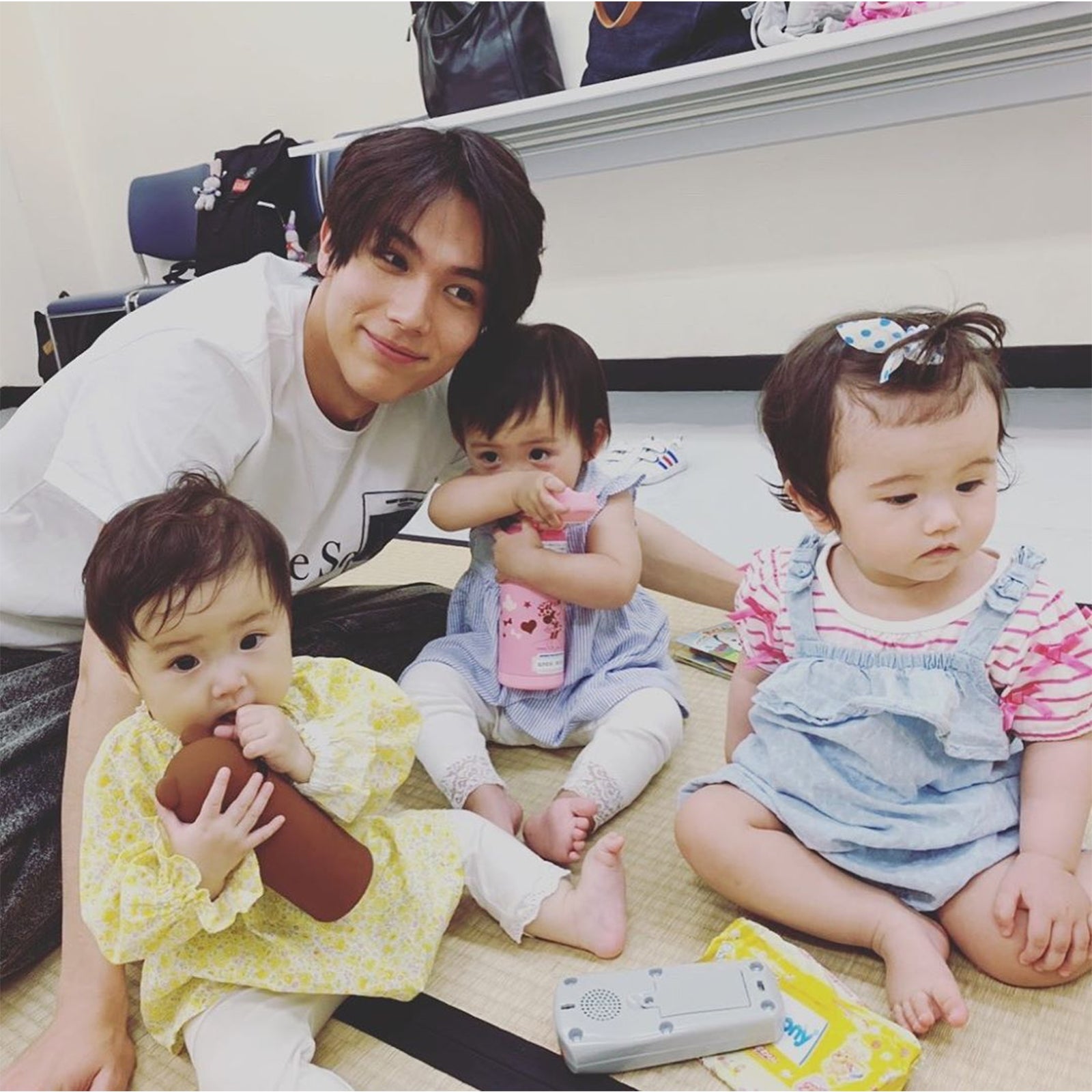 「なつぞら」中川大志、“パパ練”ショット公開 「天使だらけ」と反響