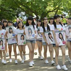 モデルプレス - AKB48、“会いに行くアイドル”チーム8本格始動 初ステージも披露