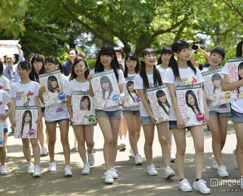 AKB48、“会いに行くアイドル”チーム8本格始動 初ステージも披露