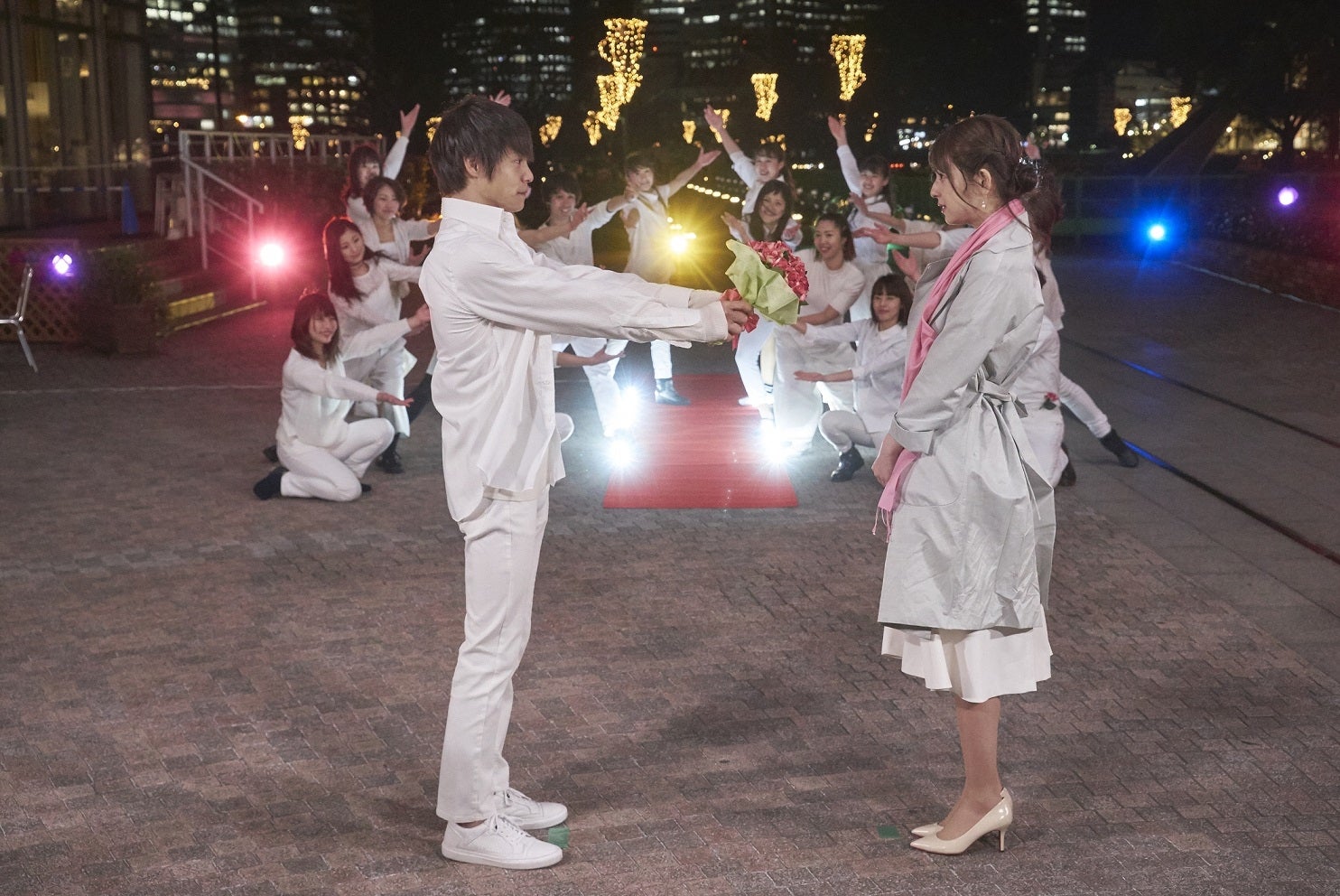 窪田正孝、佐々木希（画像提供：Hulu）