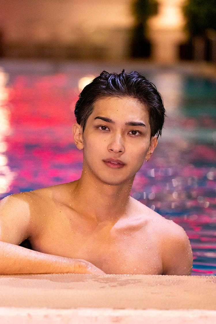横浜流星 俳優活動10周年に写真集 パーソナルブック同時発表 筋肉美 銀髪姿など披露 流跡 流々自適 モデルプレス 横浜流星 俳優活動10周年に写真集 パーソナルブック同時発表 筋肉美 銀髪姿など披露 流跡 流々自適 モデルプレス