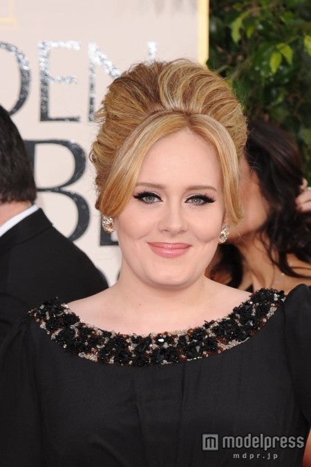 ぽっちゃり歌姫アデル、驚きの巨額収入が明らかに