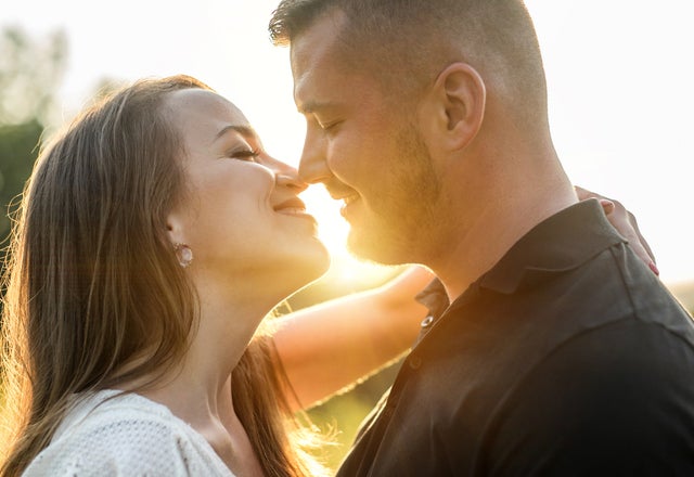 もう好きが抑えられないっ 男性が 彼女を抱きしめたくなる瞬間 4選 モデルプレス もう好きが抑えられないっ 男性が 彼女を抱きしめたくなる瞬間 4選 モデルプレス