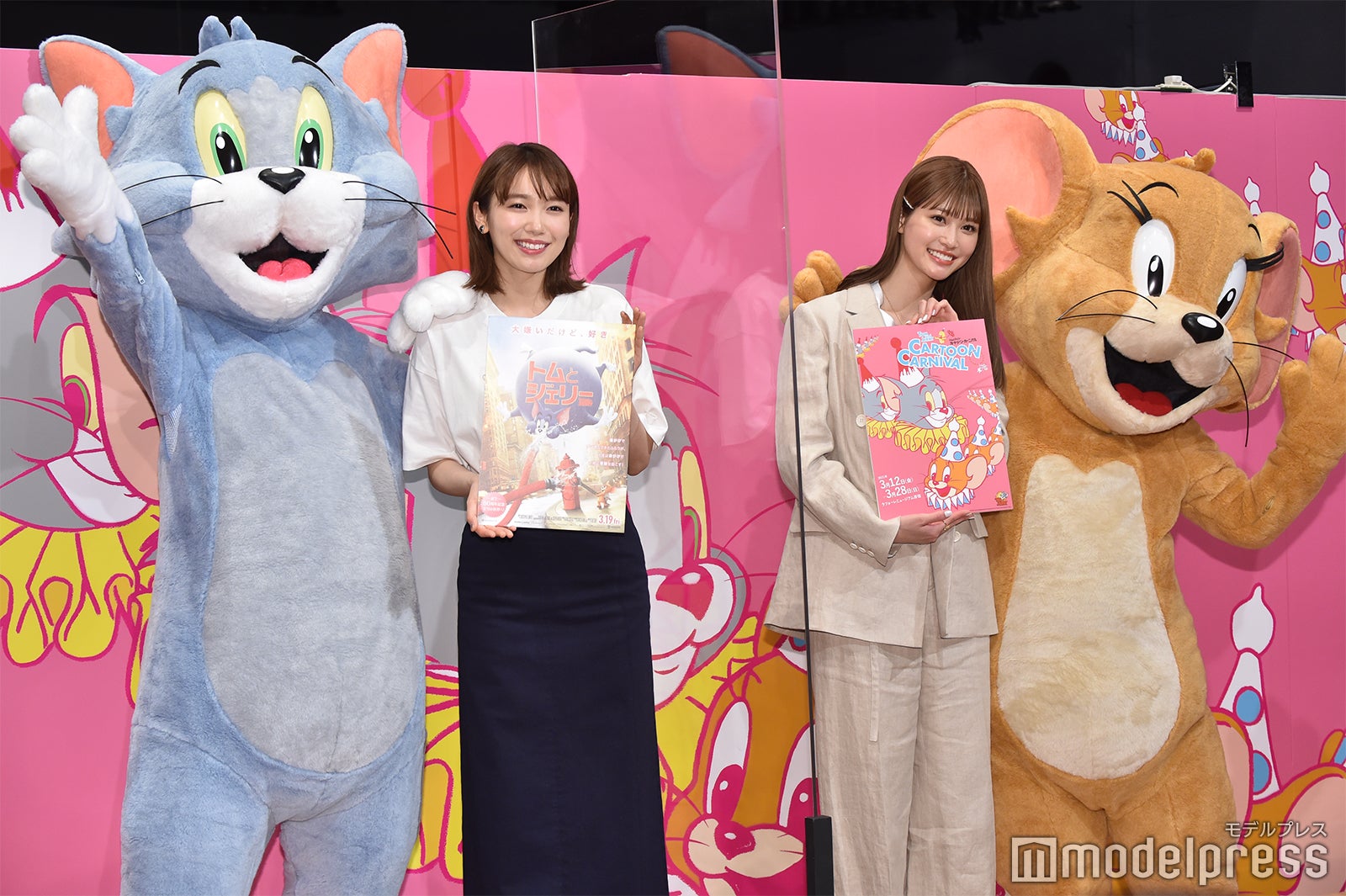 飯豊まりえ、生見愛瑠（C）モデルプレス